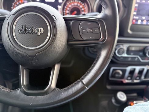 Used 2020 Jeep Wrangler Sport image 27