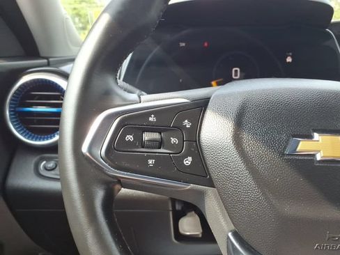 Used 2025 Chevrolet Trax LT w/ Driver Confidence Package FWD image 14
