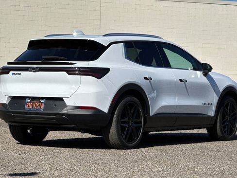 New 2026 Chevrolet Equinox EV LT w/ LPO, Blackout Package FWD image 4