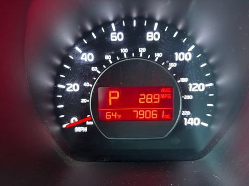 Used 2017 Kia Soul + FWD image 16