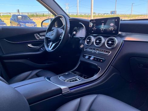 Used 2021 Mercedes-Benz GLC 300 4MATIC image 26