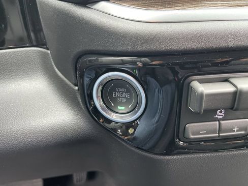 New 2026 GMC Sierra 1500 Elevation AWD/4WD image 17