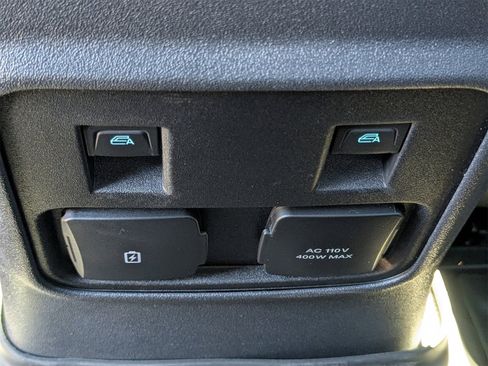 Certified 2024 Ford Bronco Outer Banks w/ Sasquatch Package image 15