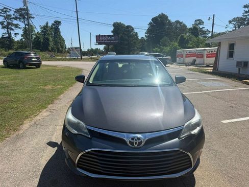 Used 2016 Toyota Avalon XLE FWD image 2