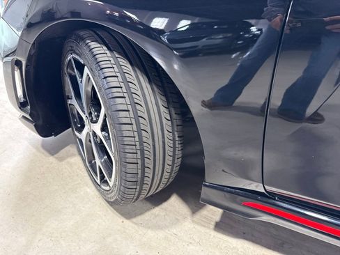 Used 2019 Hyundai Veloster N N FWD image 3