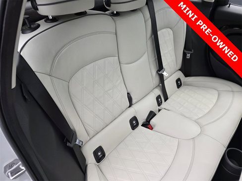 Used 2021 MINI Cooper S w/ Signature Upholstery Package image 28