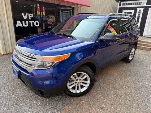 Used 2015 Ford Explorer FWD image 1