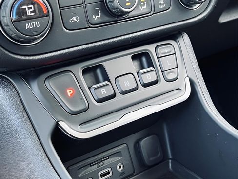 Used 2021 GMC Terrain SLT w/ Infotainment Package II image 26