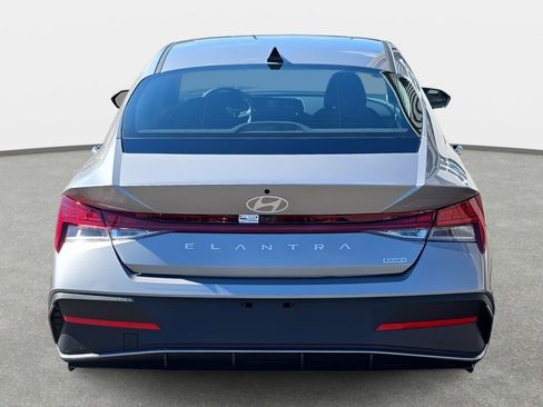 New 2026 Hyundai Elantra Blue image 6
