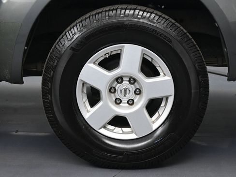 Used 2007 Nissan Frontier SE w/ SE Value Truck Pkg RWD image 14