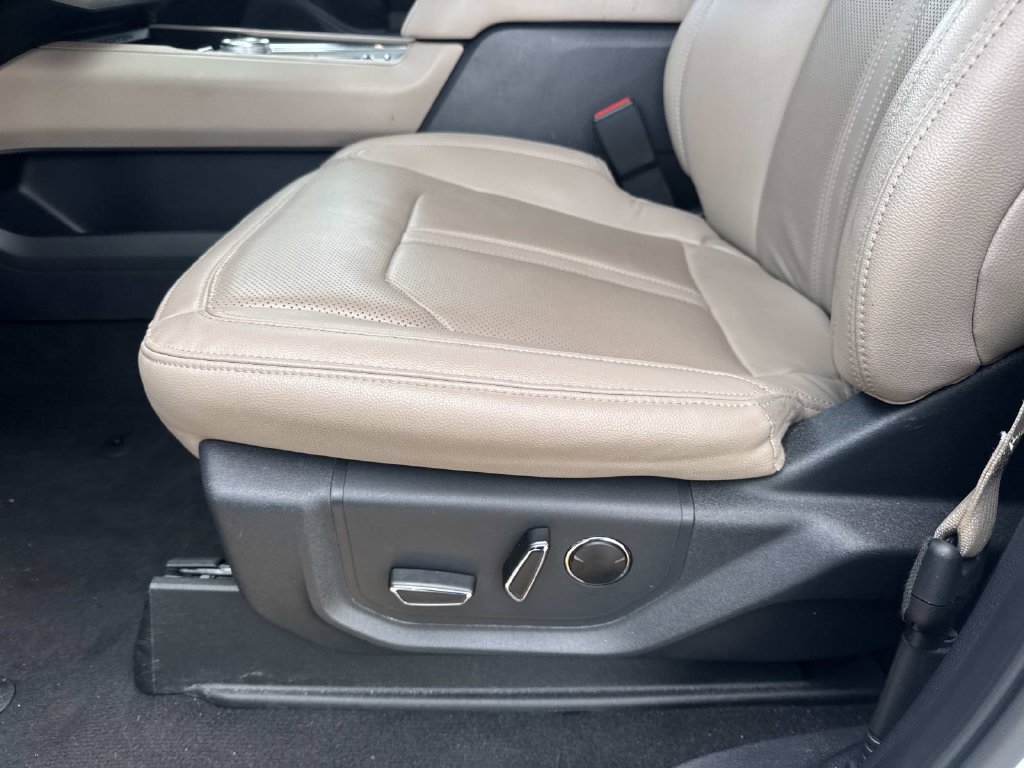 Used 2024 Ford Expedition Max Limited RWD image 24