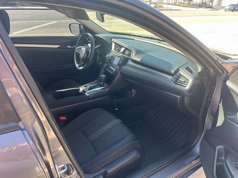 Used 2020 Honda Civic LX image 9