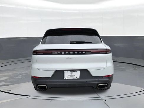 Certified 2024 Porsche Cayenne image 10