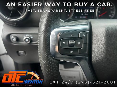 Used 2023 Chevrolet Blazer LT FWD image 17