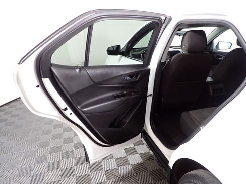 Used 2020 Chevrolet Equinox LT image 26