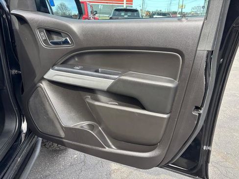 Used 2018 Chevrolet Colorado ZR2 image 16