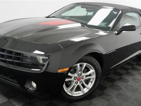 Used 2013 Chevrolet Camaro LT image 2