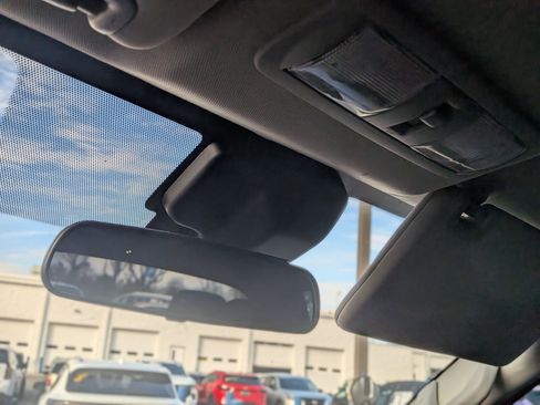 Used 2024 Nissan Frontier S w/ Technology Package image 31