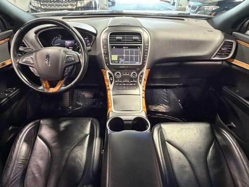 Used 2016 Lincoln MKX Reserve w/ Technology Package AWD/4WD image 2