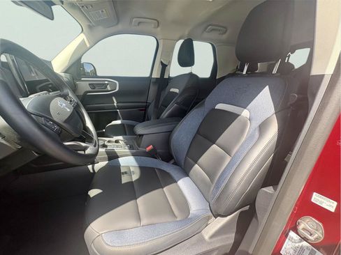 Used 2025 Ford Bronco Sport Outer Banks AWD/4WD image 12