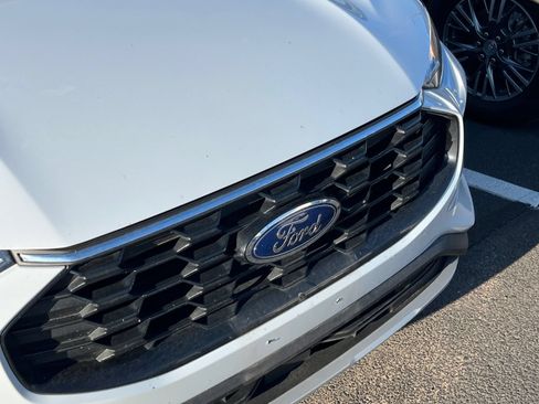 Used 2025 Ford Escape ST-Line FWD image 7