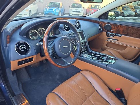Used 2014 Jaguar XJ L Portfolio image 17