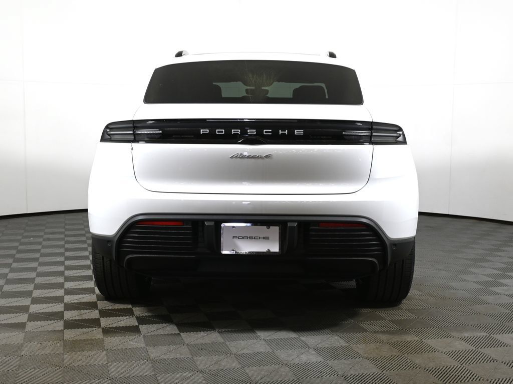 Used 2026 Porsche Macan 4 Electric AWD/4WD image 6