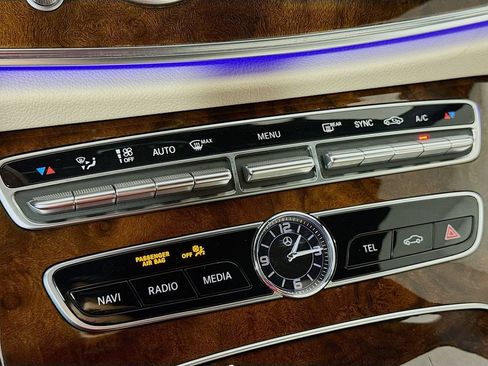Used 2020 Mercedes-Benz E 350 Sedan image 18
