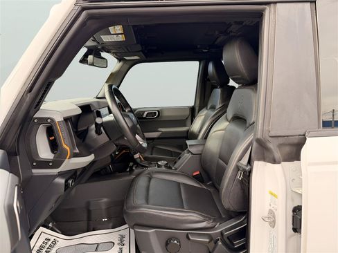 Used 2023 Ford Bronco Badlands AWD/4WD image 12
