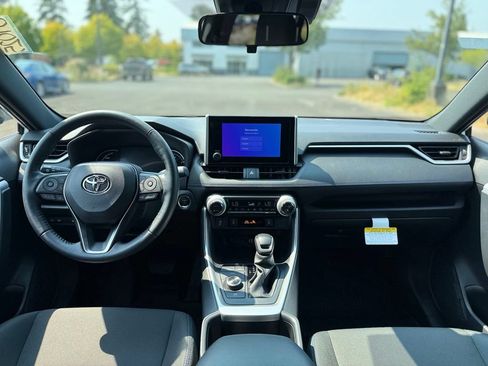 Certified 2024 Toyota RAV4 SE w/ Convenience Package AWD/4WD image 23