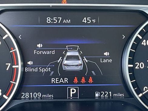 Used 2025 Nissan Altima 2.5 SR image 15