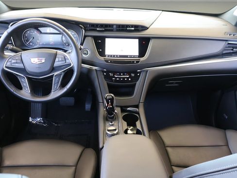 Used 2024 Cadillac XT5 Premium Luxury FWD image 13