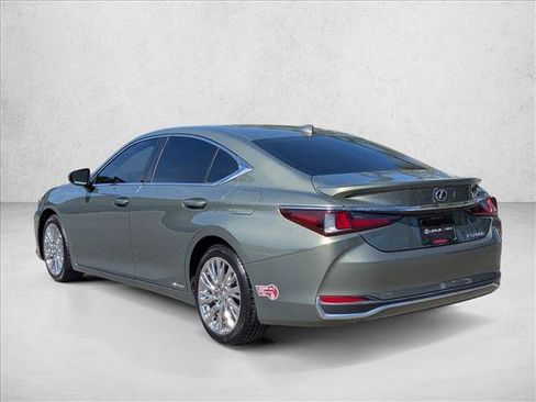 Used 2020 Lexus ES 300h w/ Premium Package image 8