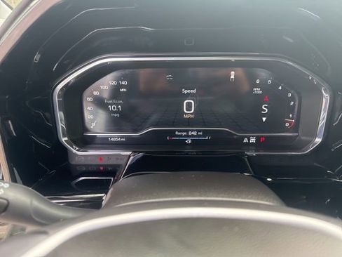 Used 2025 GMC Sierra 1500 Elevation w/ Preferred Package image 15