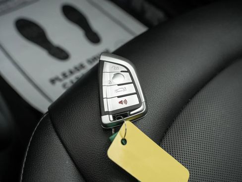 Used 2019 MINI Cooper 2-Door Hardtop image 23