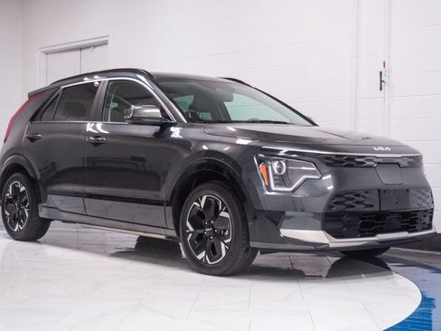 Used 2024 Kia Niro Wind FWD image 30