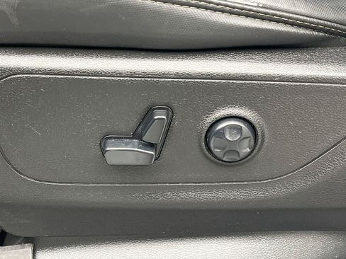 Used 2020 RAM 1500 Rebel AWD/4WD image 10