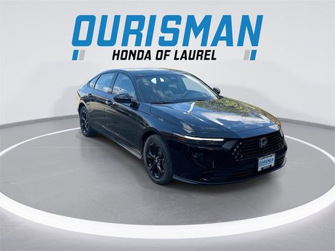 New 2025 Honda Accord SE image 3