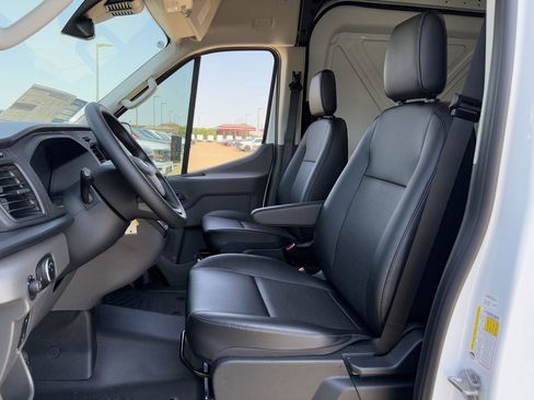 New 2025 Ford Transit 250 Base image 59