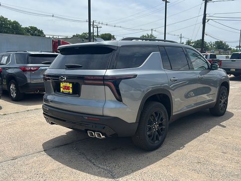 New 2026 Chevrolet Traverse LT w/ Midnight/Sport Edition AWD/4WD image 8