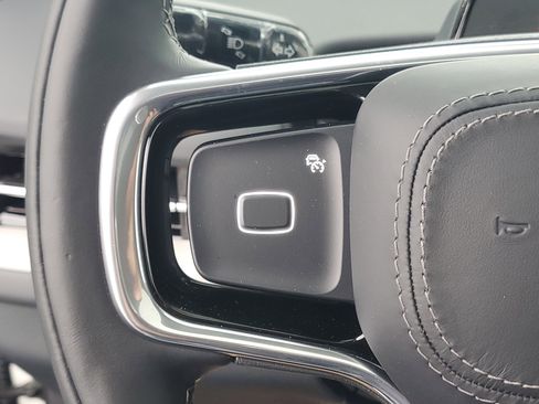 New 2026 Lincoln Navigator Reserve AWD/4WD image 17
