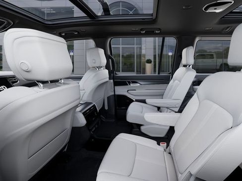 New 2026 Jeep Grand Wagoneer image 23