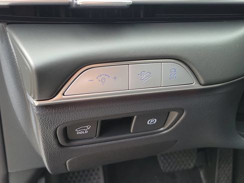 Used 2025 Genesis GV80 2.5T Select AWD/4WD image 22