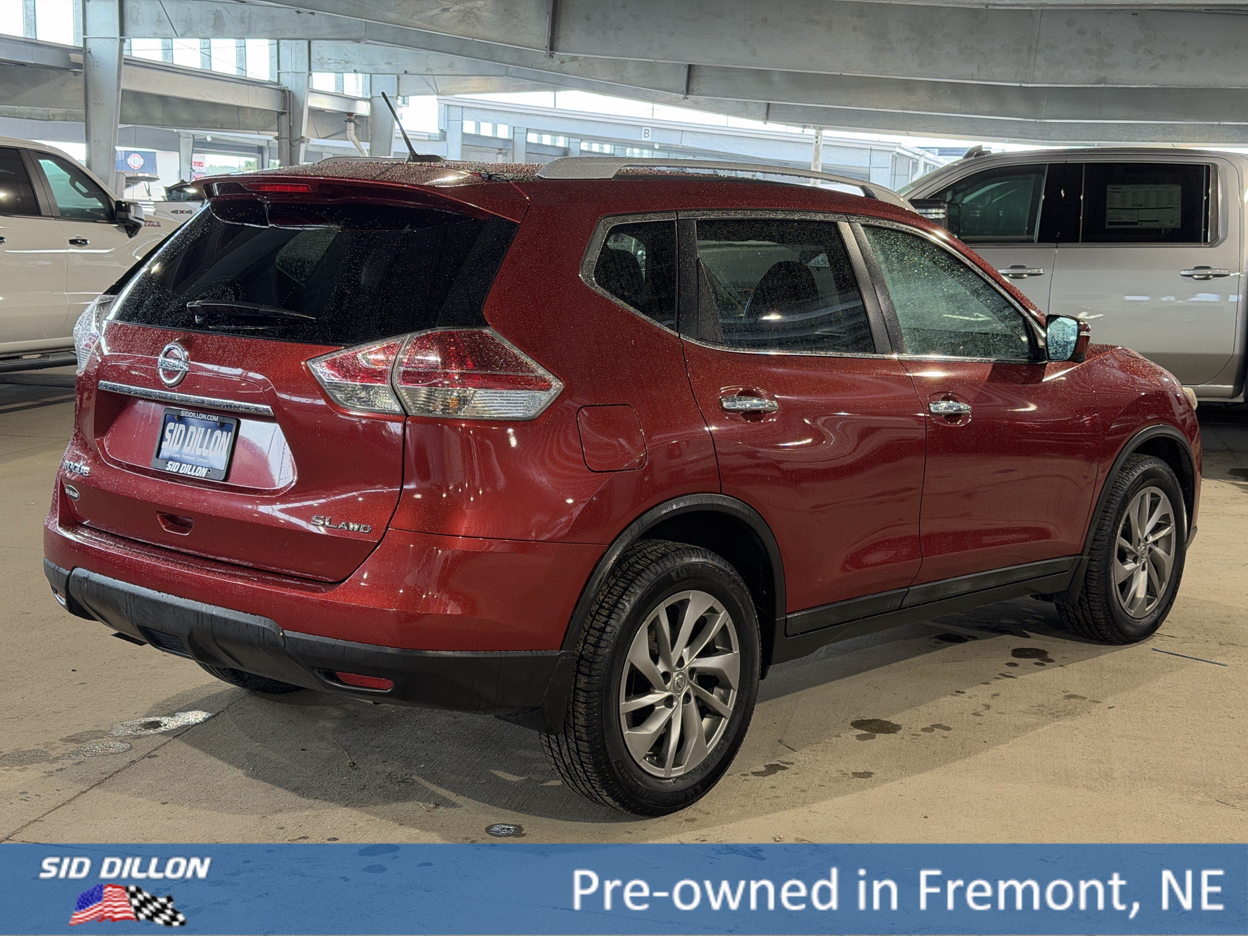 Used 2015 Nissan Rogue SL w/ SL Premium Package AWD/4WD image 4