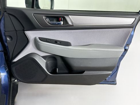 Used 2019 Subaru Outback 2.5i Premium image 31