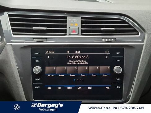 Used 2022 Volkswagen Tiguan SEL R-Line AWD/4WD image 18