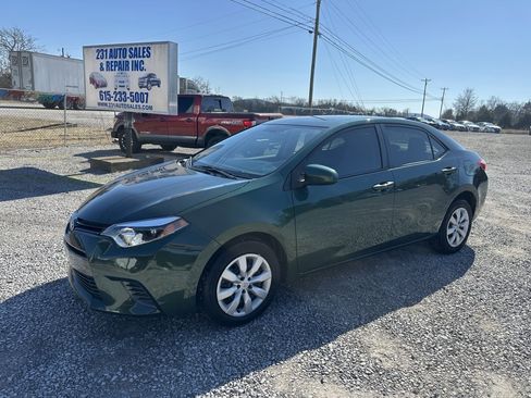 Used 2015 Toyota Corolla LE image 1
