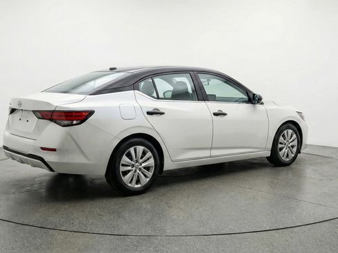 Used 2025 Nissan Sentra S image 7