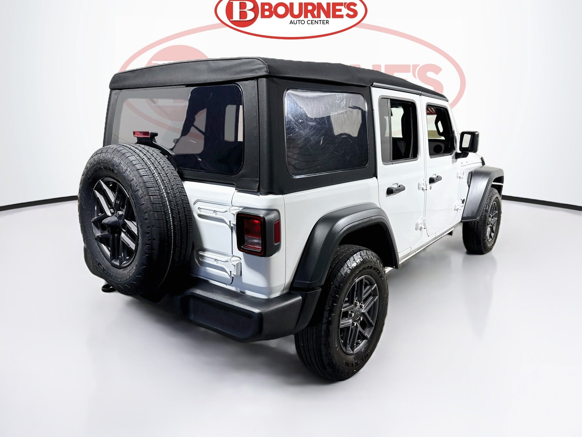 Used 2025 Jeep Wrangler Unlimited Sport AWD/4WD image 9