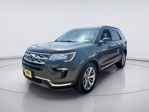 Used 2018 Ford Explorer Limited AWD/4WD image 7